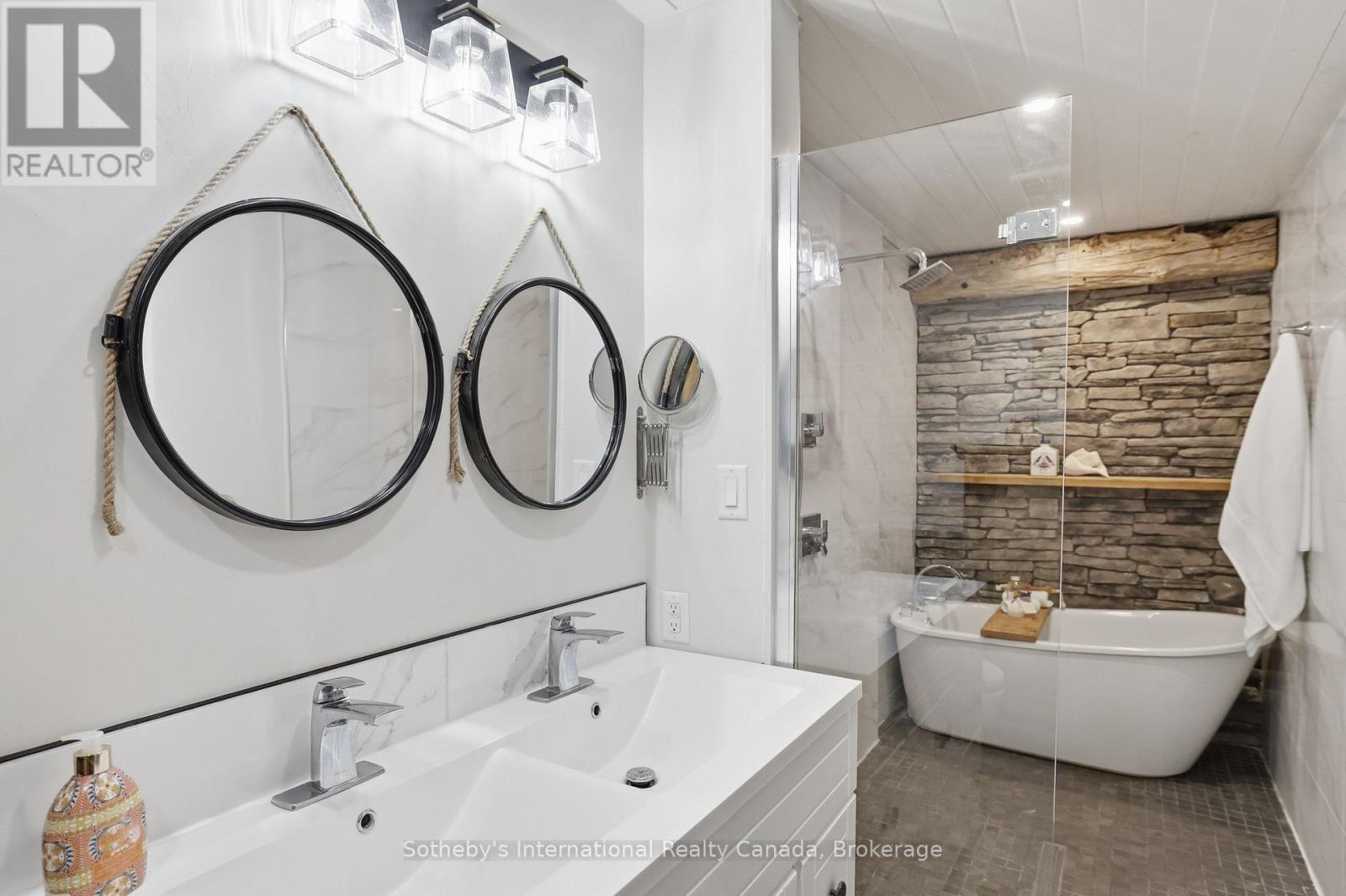 9263 91 County Road, Clearview, ON