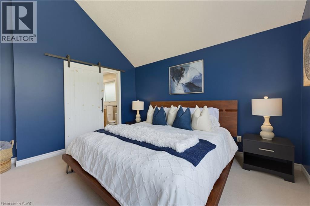 9 Burnside Drive, Ayr, ON