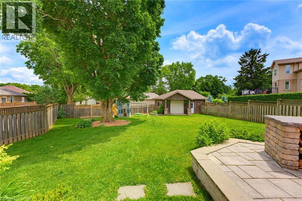 9 Burnside Drive, Ayr, ON