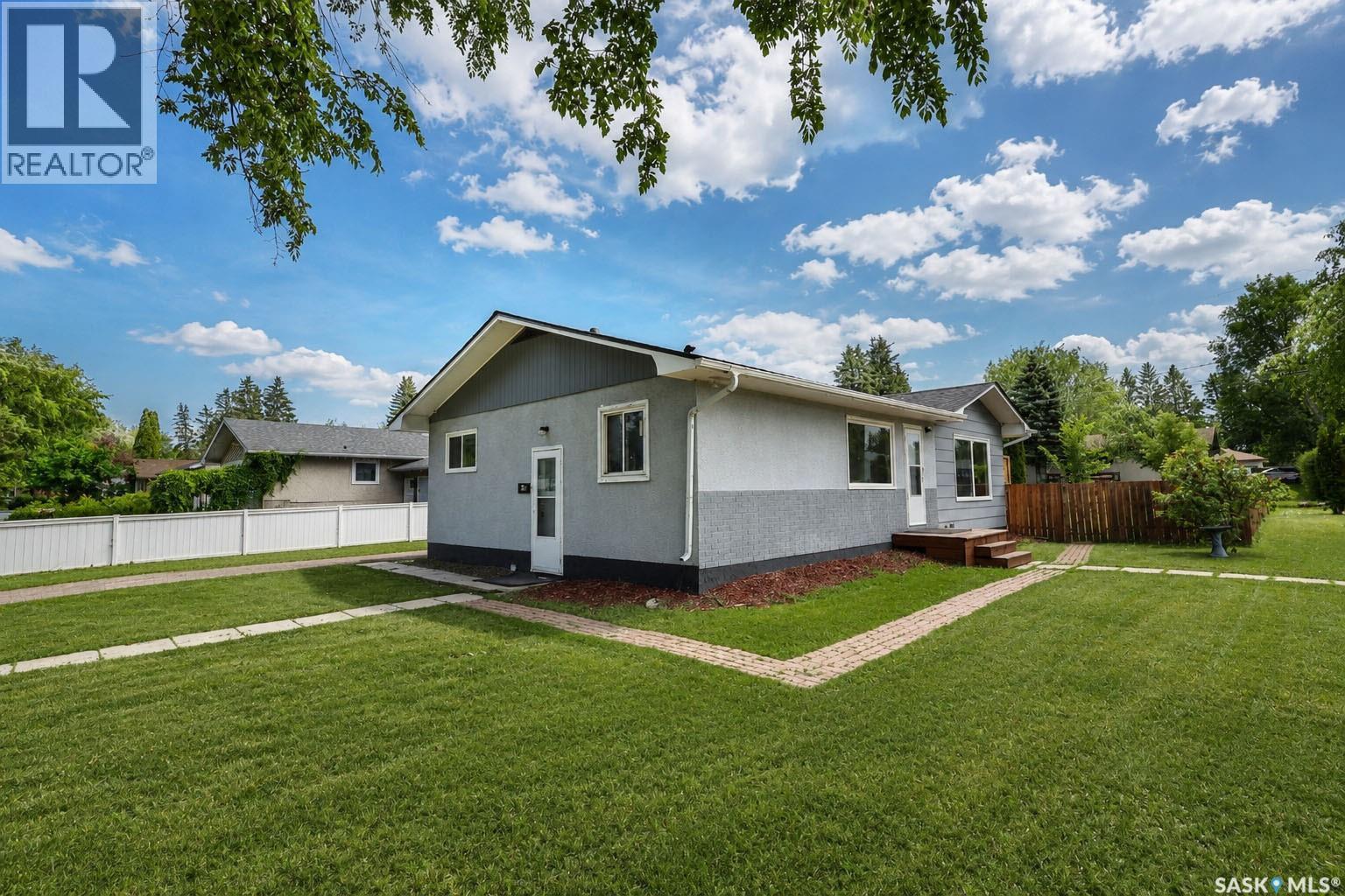 2410 Steuart Avenue, Prince Albert, SK