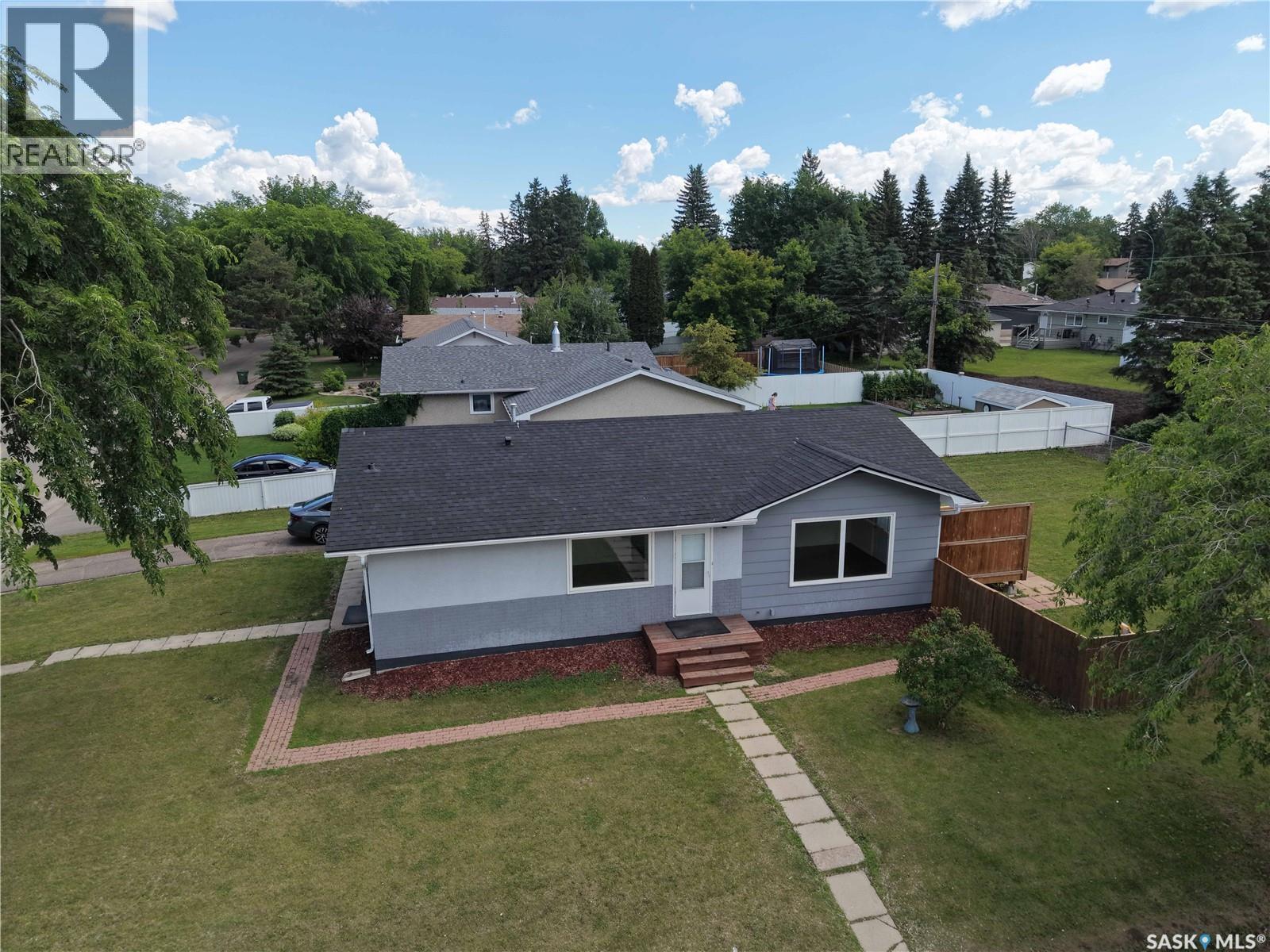 2410 Steuart Avenue, Prince Albert, SK
