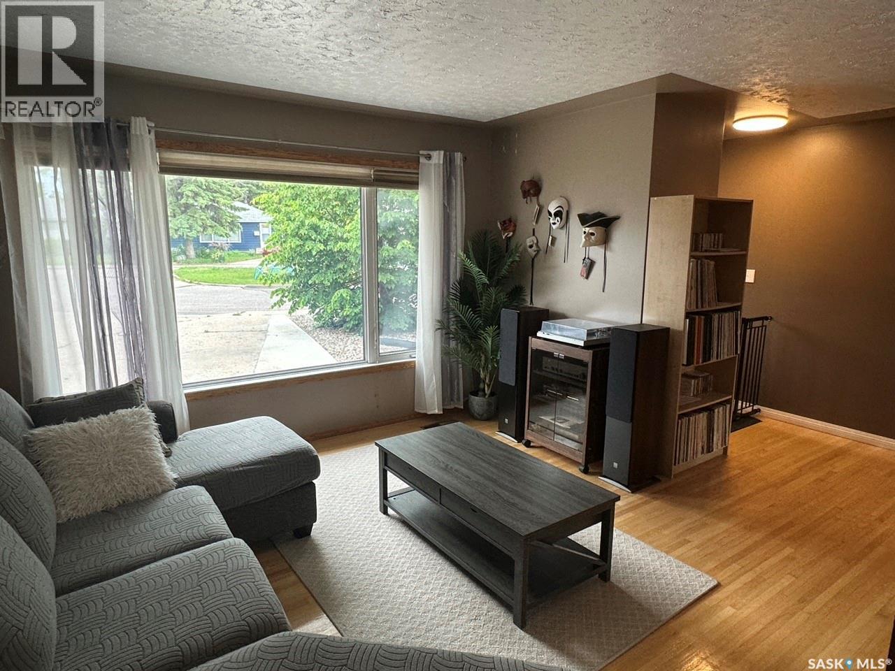 19 Sampson Place, Regina, SK
