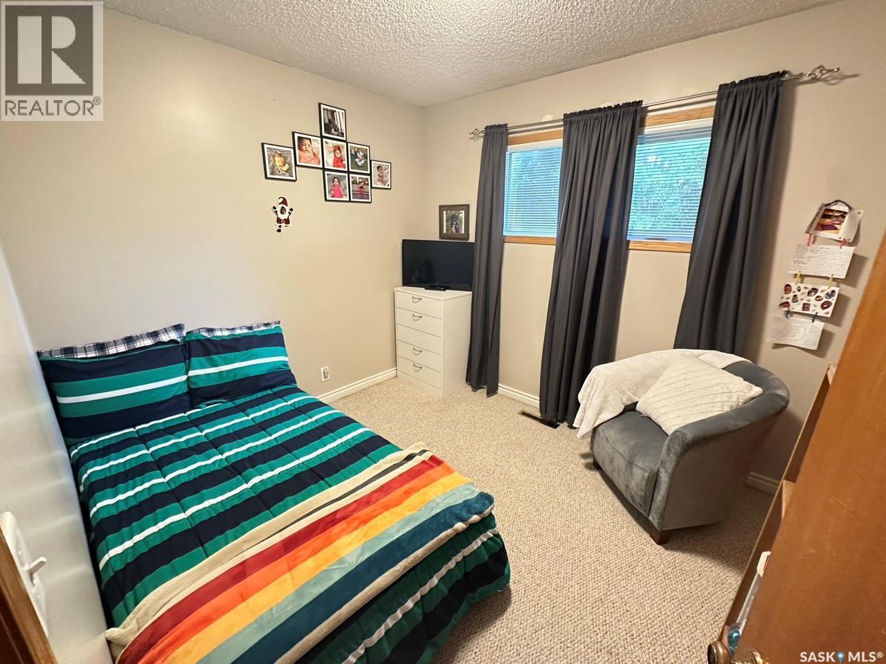 19 Sampson Place, Regina, SK