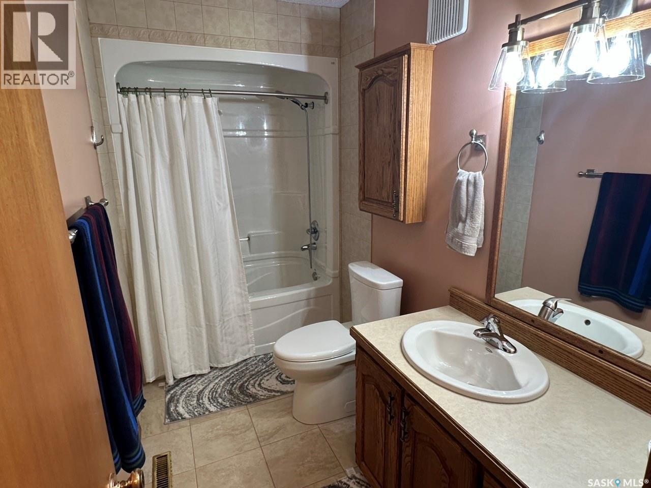 19 Sampson Place, Regina, SK