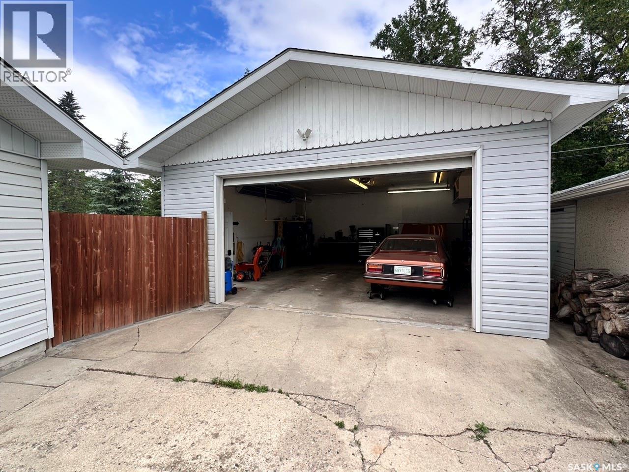 19 Sampson Place, Regina, SK