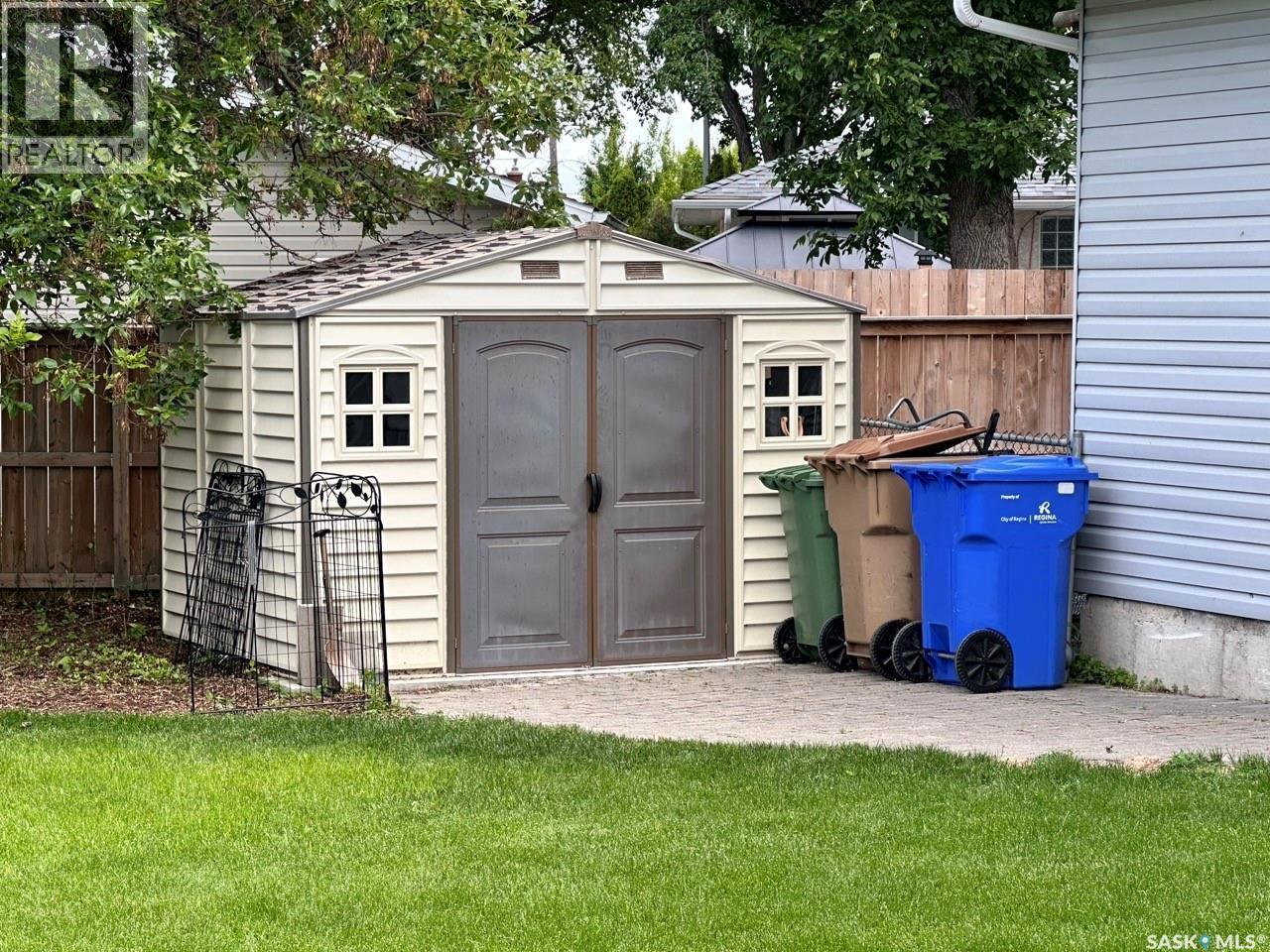19 Sampson Place, Regina, SK