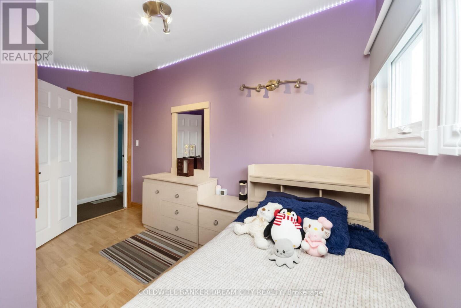 39 Reid Avenue N, Hamilton, ON