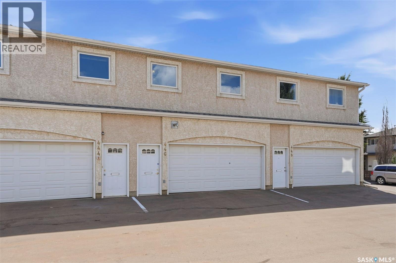 446 Perehudoff Crescent, Saskatoon, SK