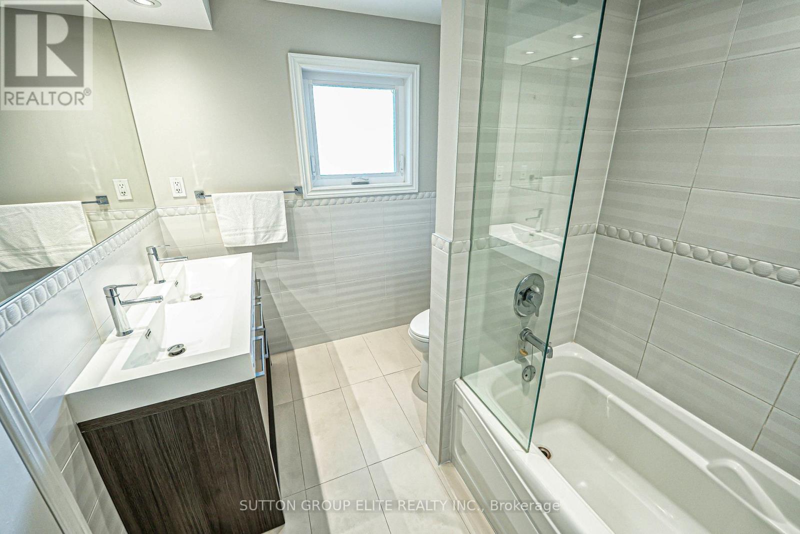 298 Fredericksburg Court, Mississauga, ON