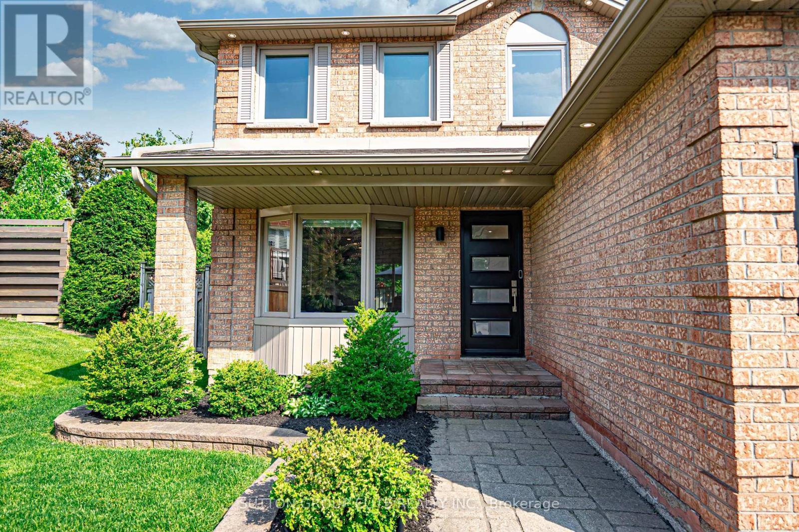 298 Fredericksburg Court, Mississauga, ON