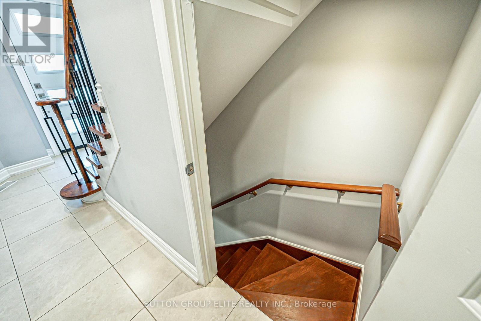 298 Fredericksburg Court, Mississauga, ON