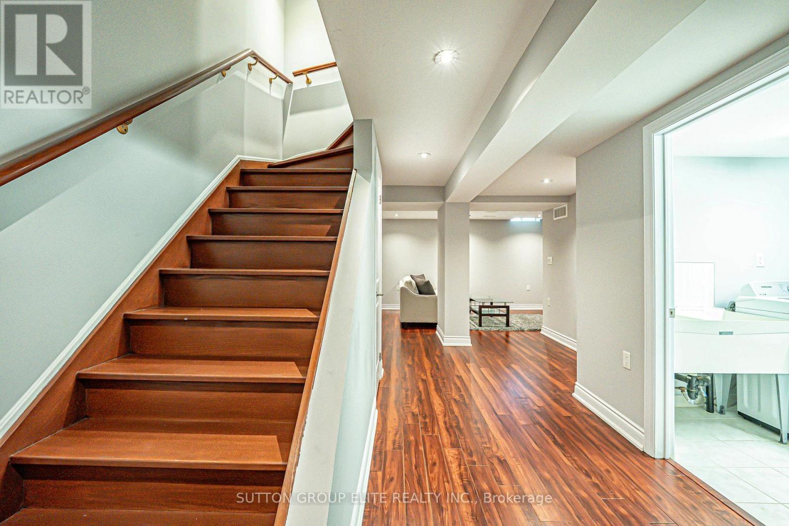 298 Fredericksburg Court, Mississauga, ON
