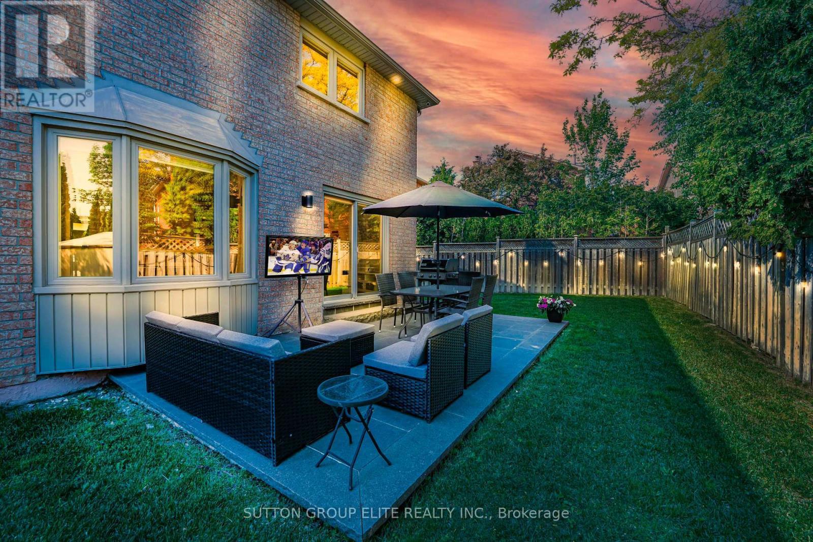 298 Fredericksburg Court, Mississauga, ON