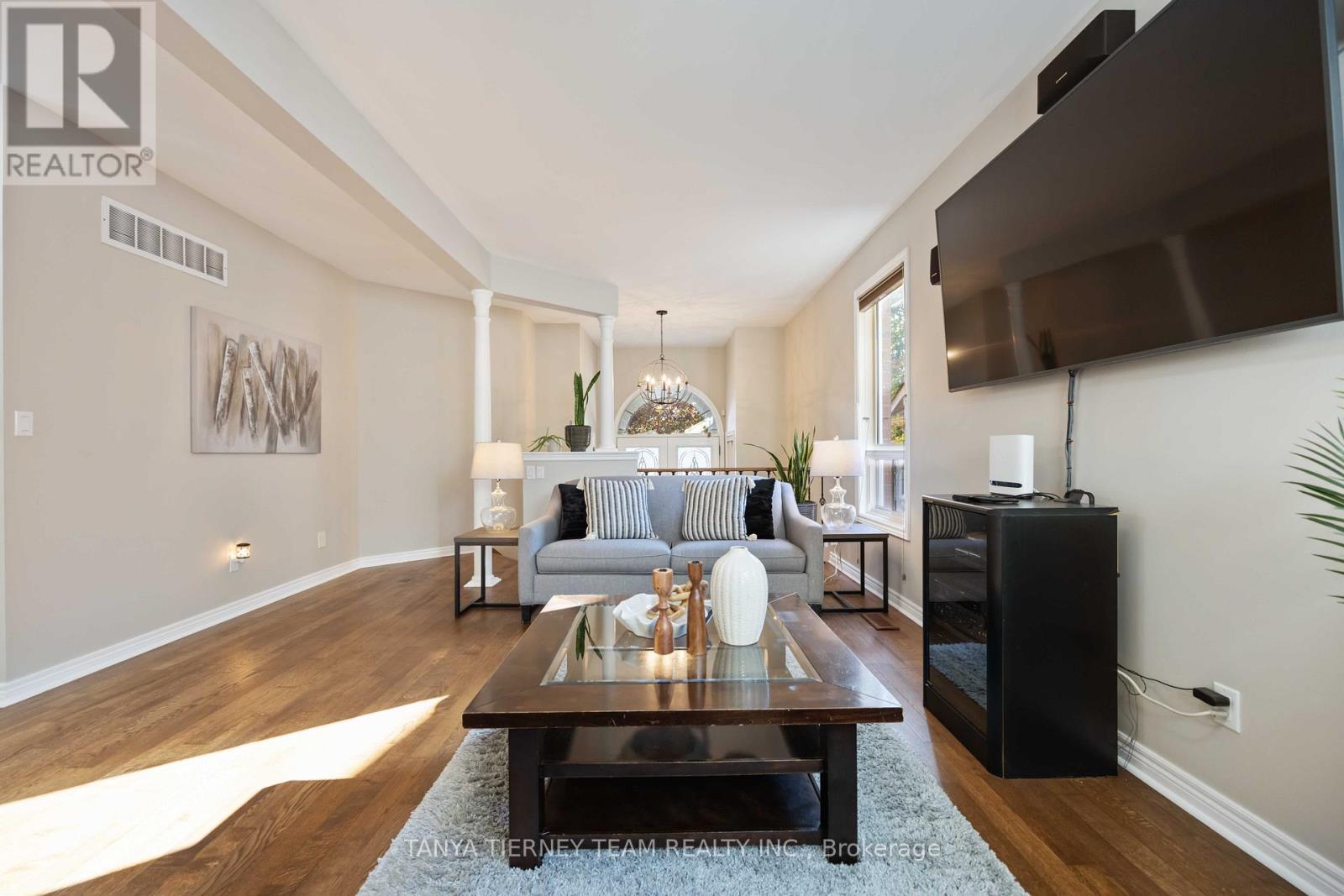 16 Cody Avenue, Whitby, ON