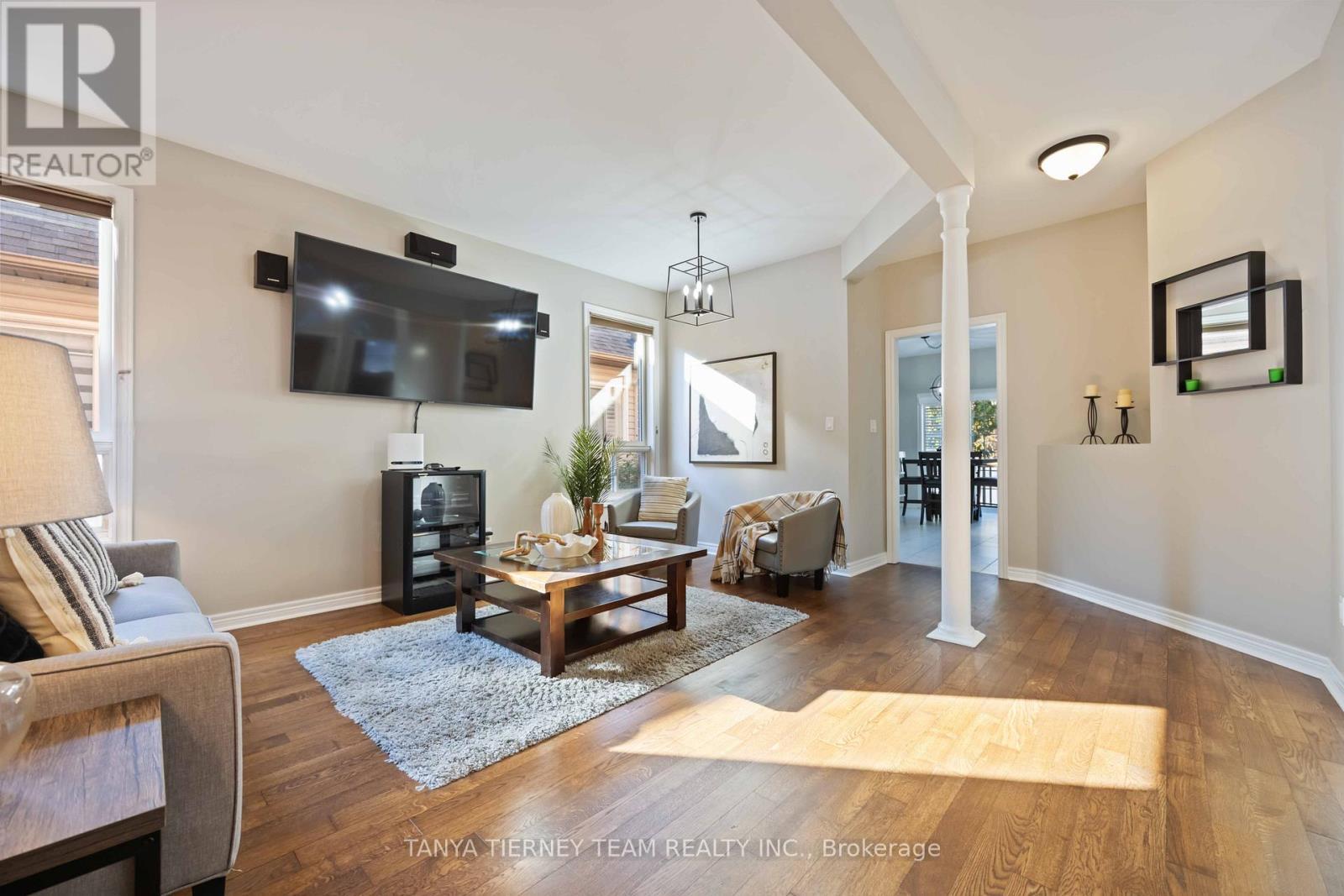 16 Cody Avenue, Whitby, ON