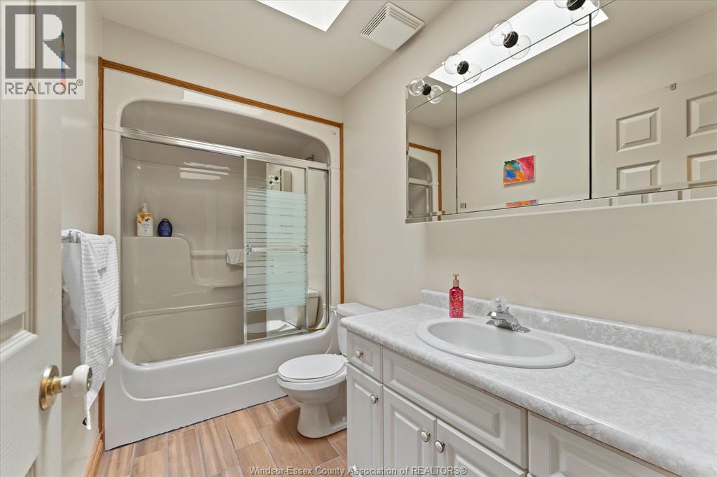 44 Worchester, Leamington, ON