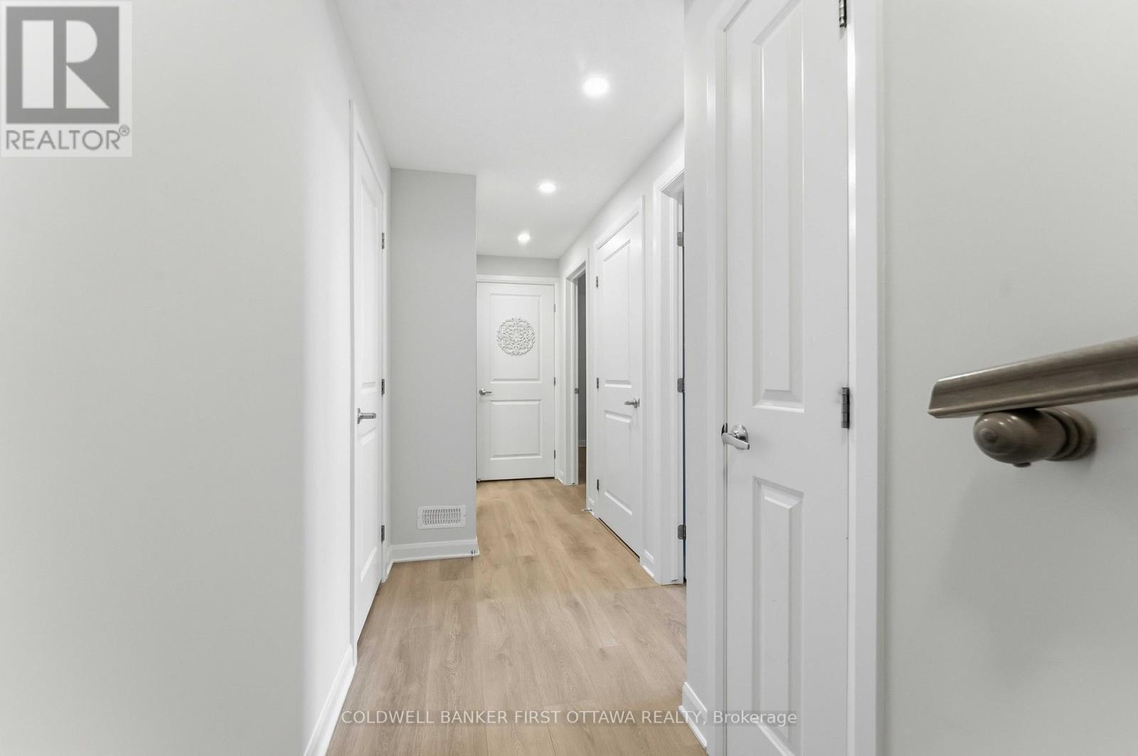 A - 415 Eldorado Private, Ottawa, ON