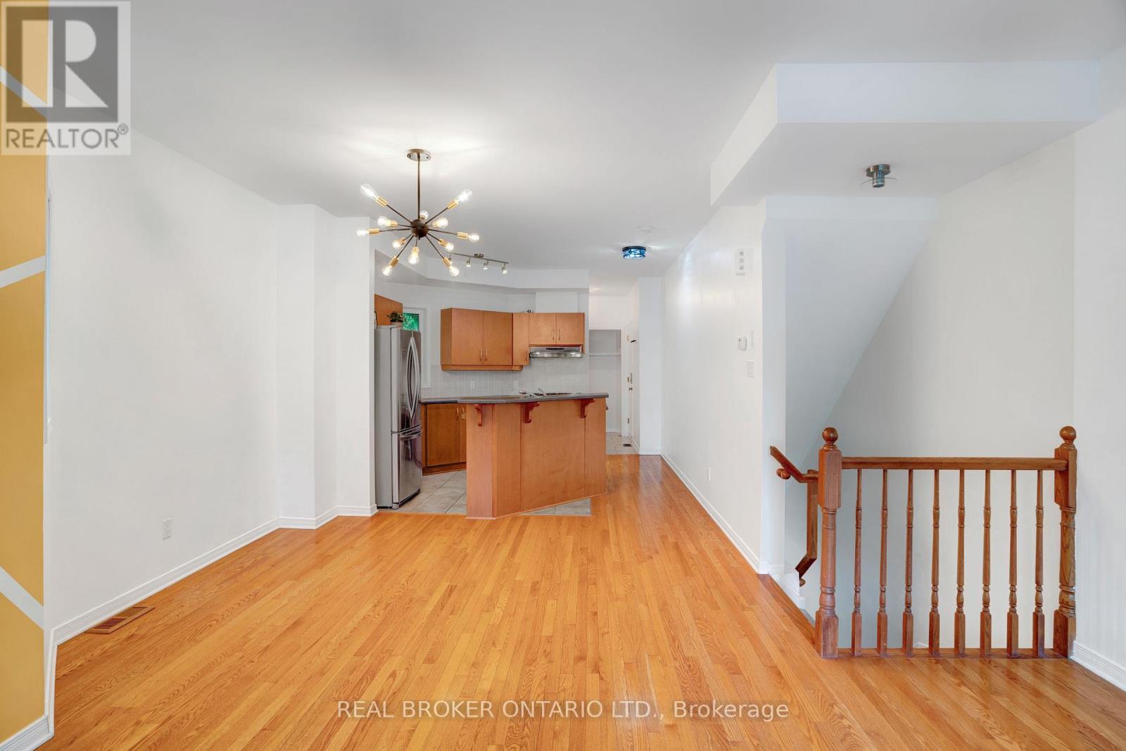 292 London Terrace, Ottawa, ON