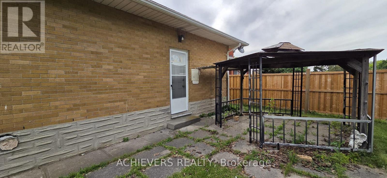 222 Sixth Avenue, Kitchener, ON