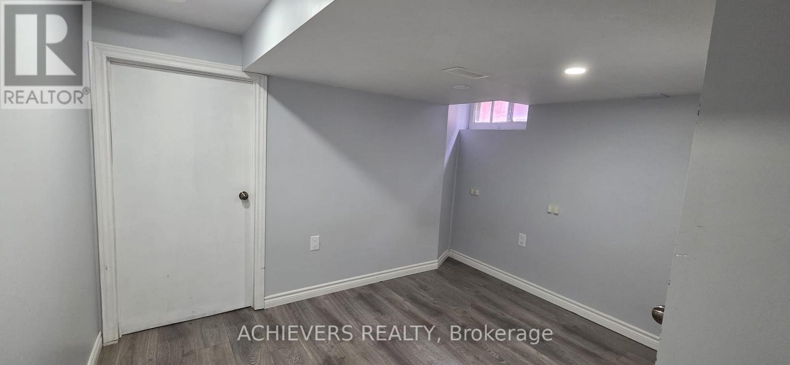 222 Sixth Avenue, Kitchener, ON