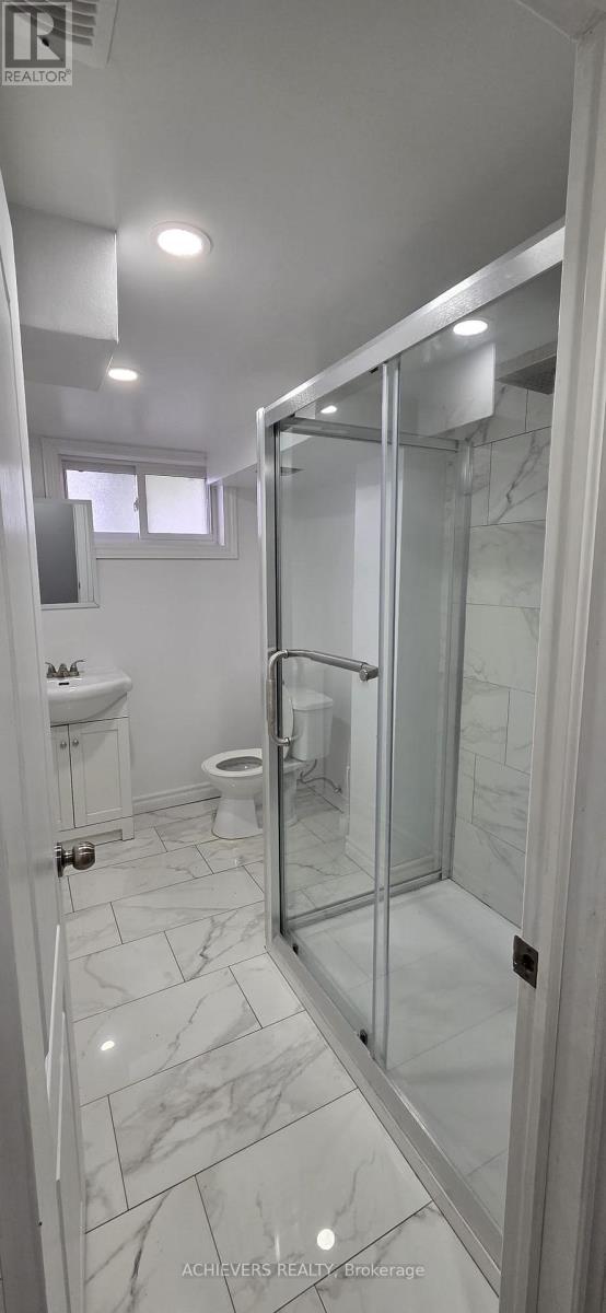 222 Sixth Avenue, Kitchener, ON