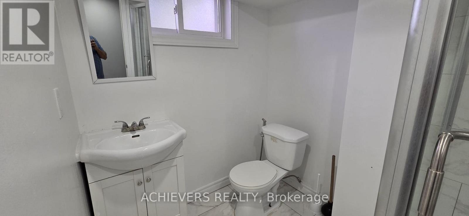 222 Sixth Avenue, Kitchener, ON