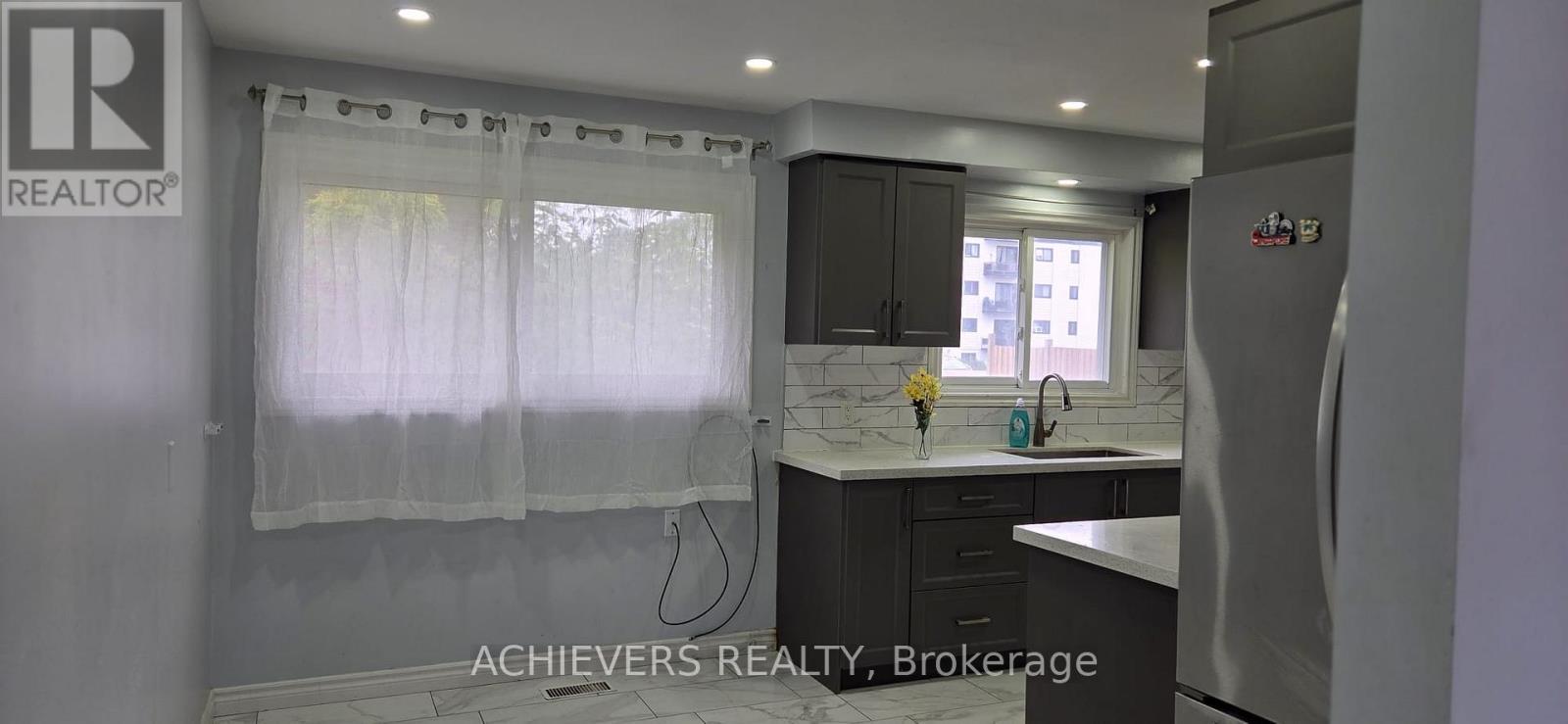 222 Sixth Avenue, Kitchener, ON