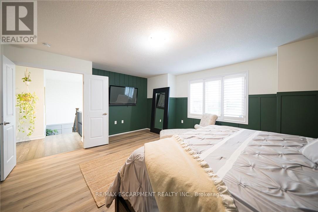 73 Eleanor Avenue, Hamilton, ON