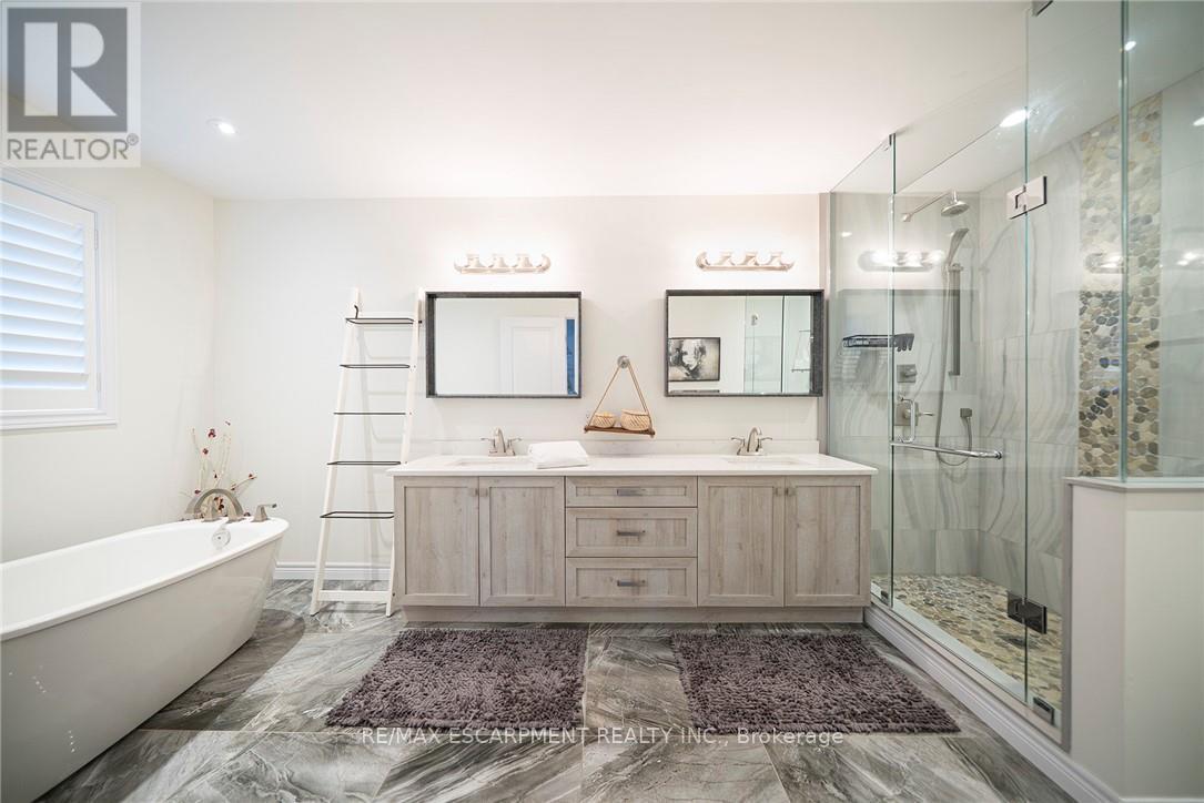 73 Eleanor Avenue, Hamilton, ON