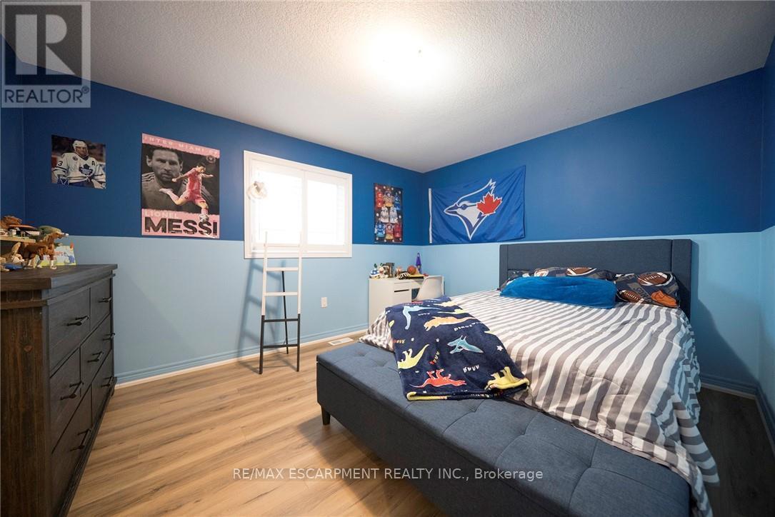 73 Eleanor Avenue, Hamilton, ON