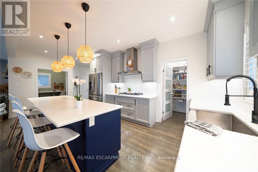 73 Eleanor Avenue, Hamilton, ON