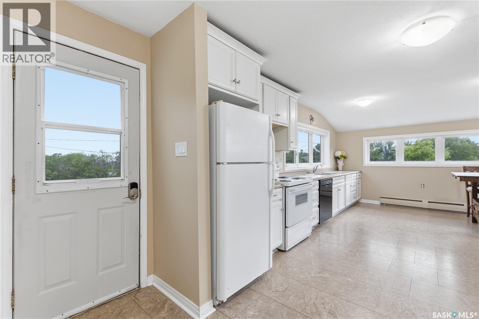 25 Qu'Appelle Drive W, Lumsden, SK