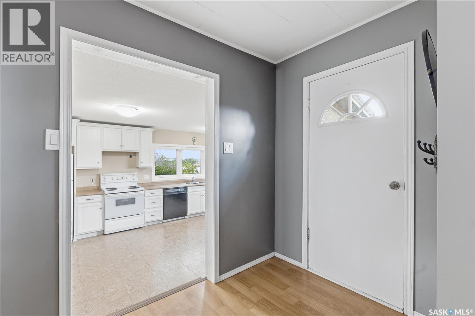 25 Qu'Appelle Drive W, Lumsden, SK