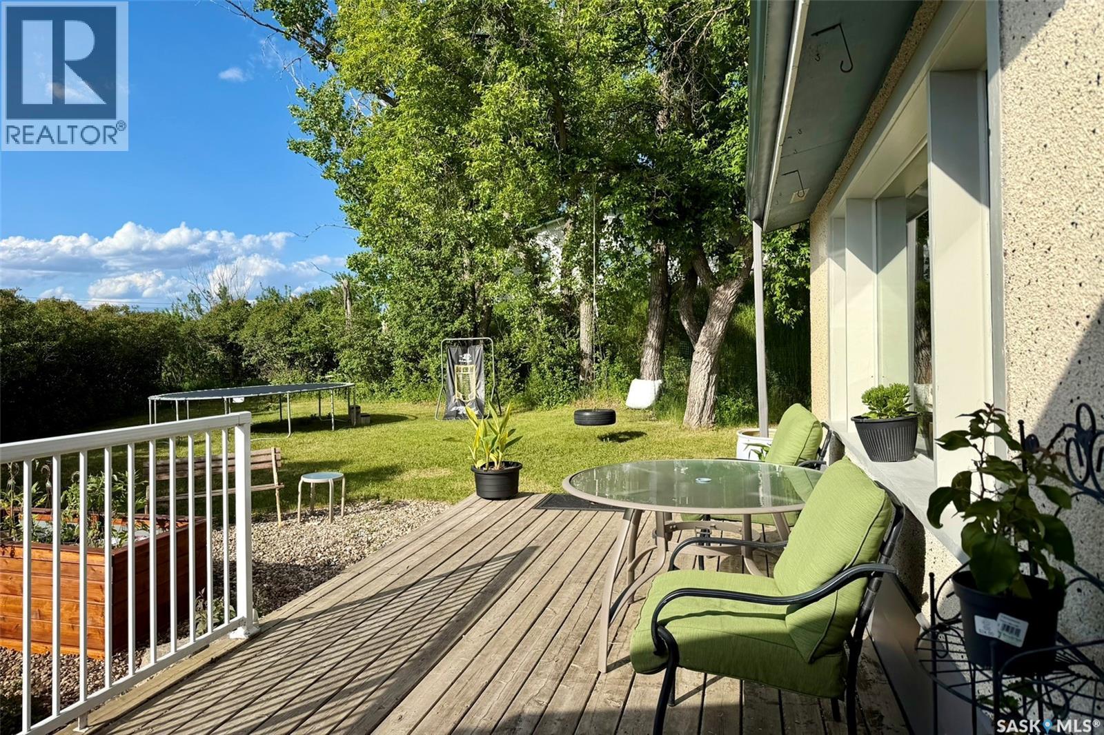 25 Qu'Appelle Drive W, Lumsden, SK