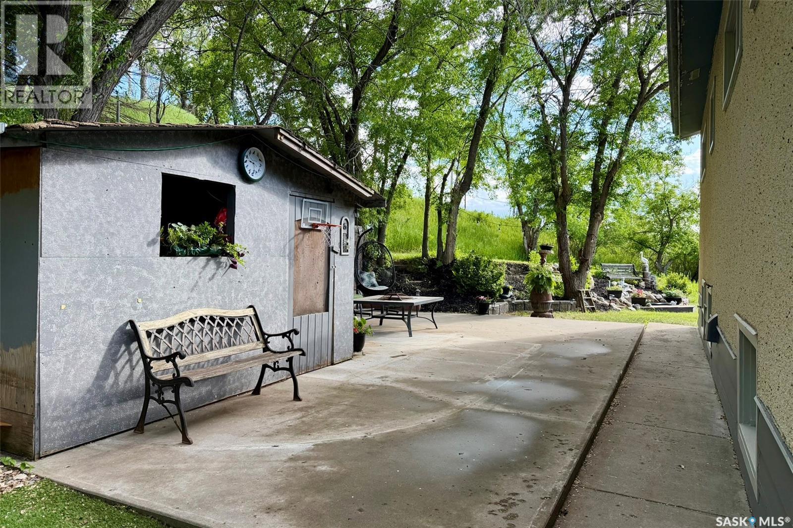 25 Qu'Appelle Drive W, Lumsden, SK