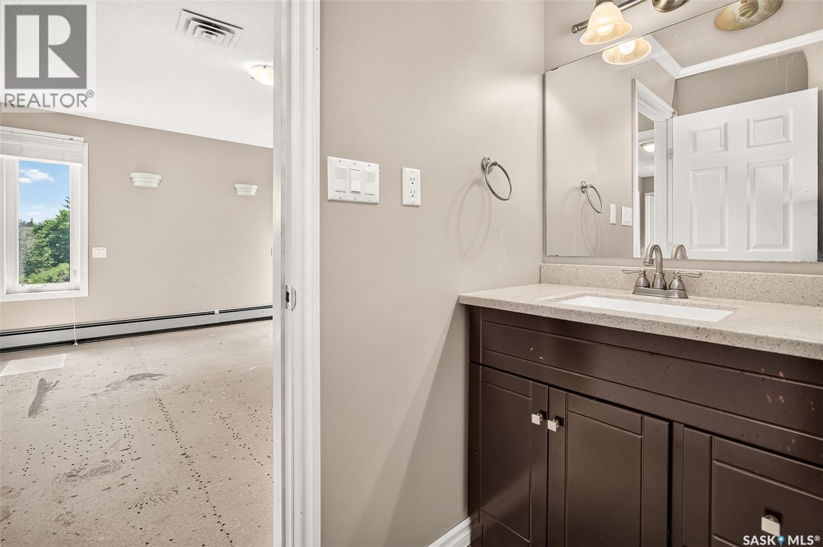 1309 Regal Crescent, Moose Jaw, SK