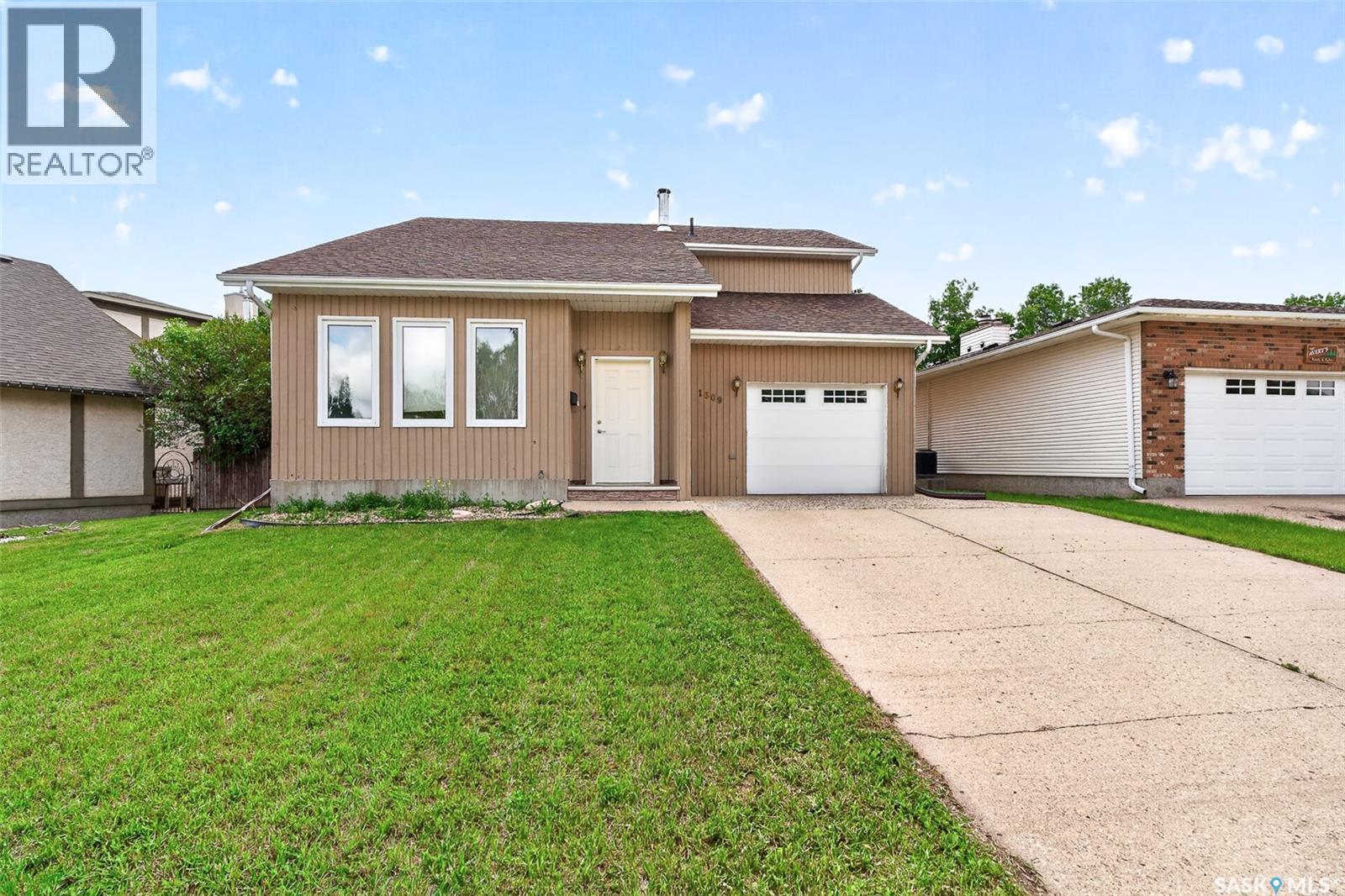 1309 Regal Crescent, Moose Jaw, SK