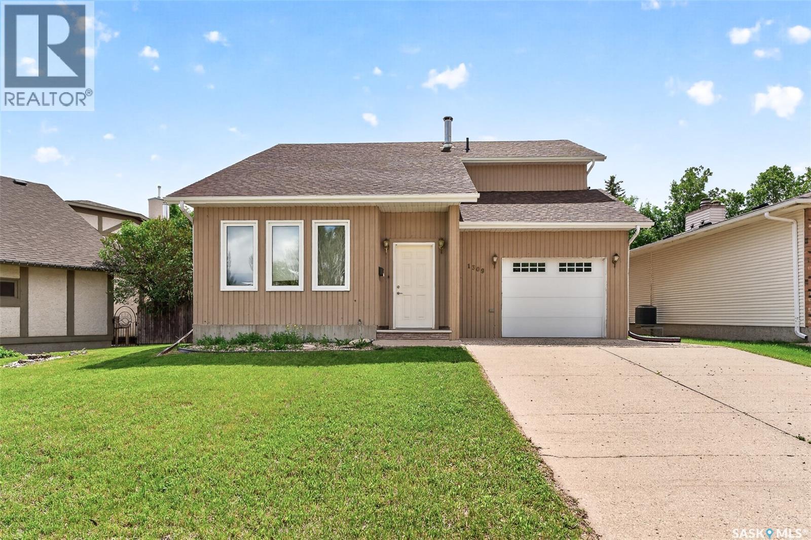 1309 Regal Crescent, Moose Jaw, SK