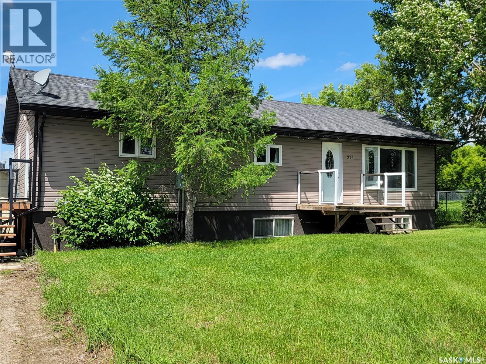 214 5Th Street, Denzil, SK
