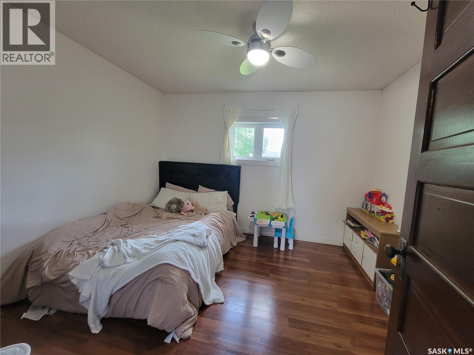 214 5Th Street, Denzil, SK