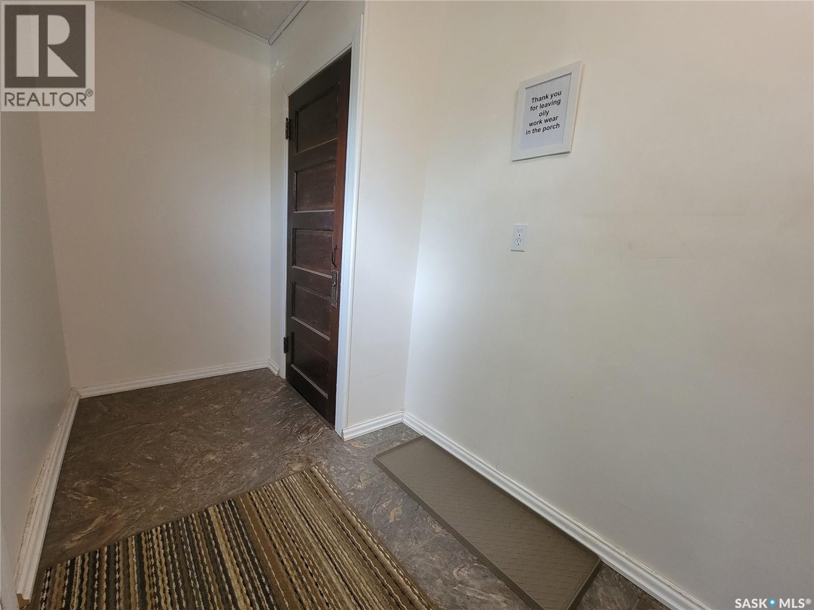 214 5Th Street, Denzil, SK