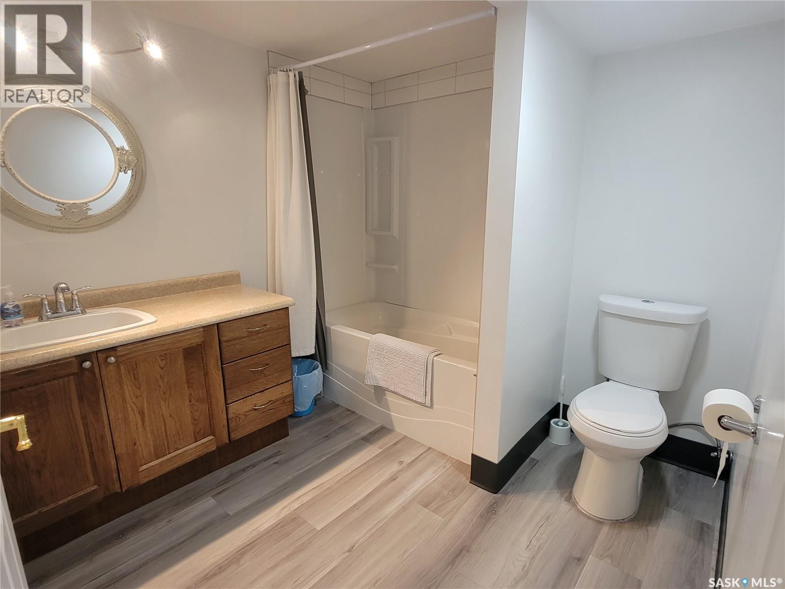 214 5Th Street, Denzil, SK