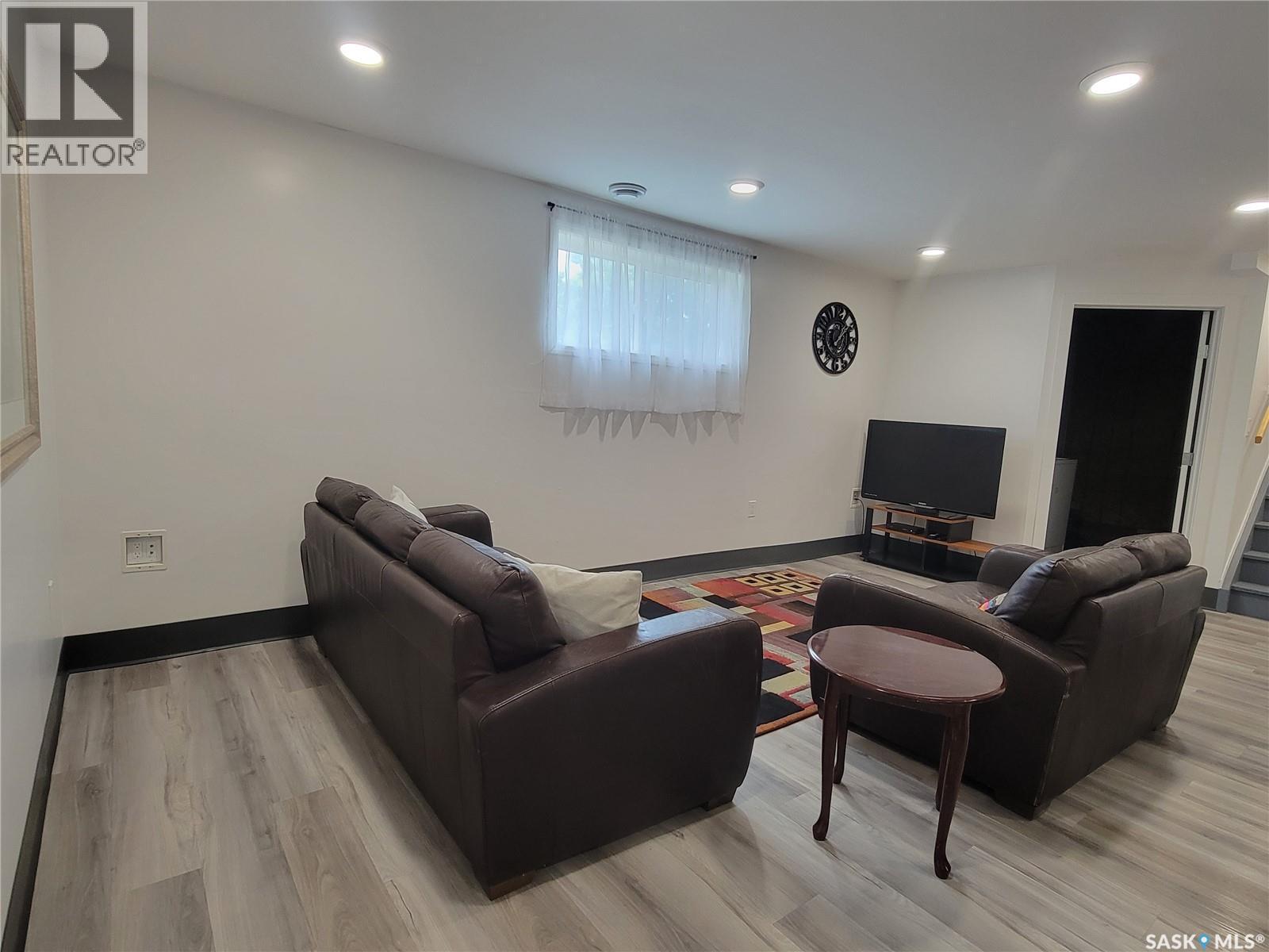 214 5Th Street, Denzil, SK