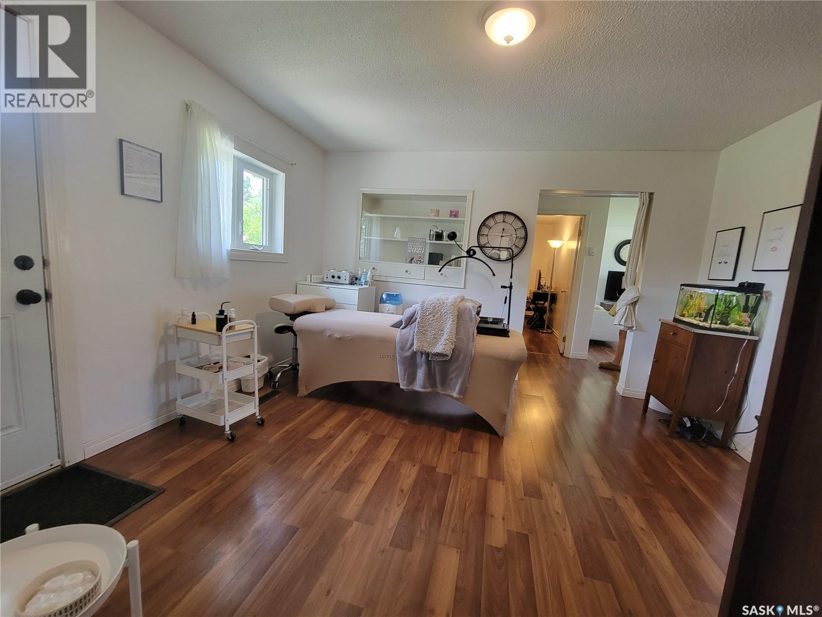214 5Th Street, Denzil, SK