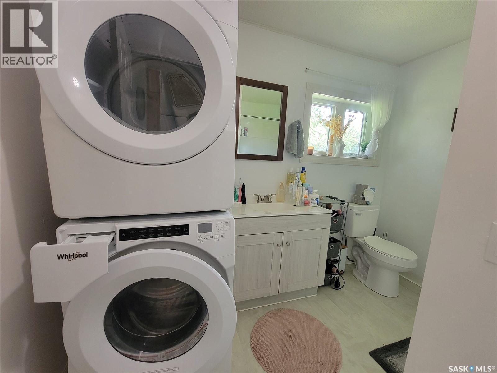 214 5Th Street, Denzil, SK