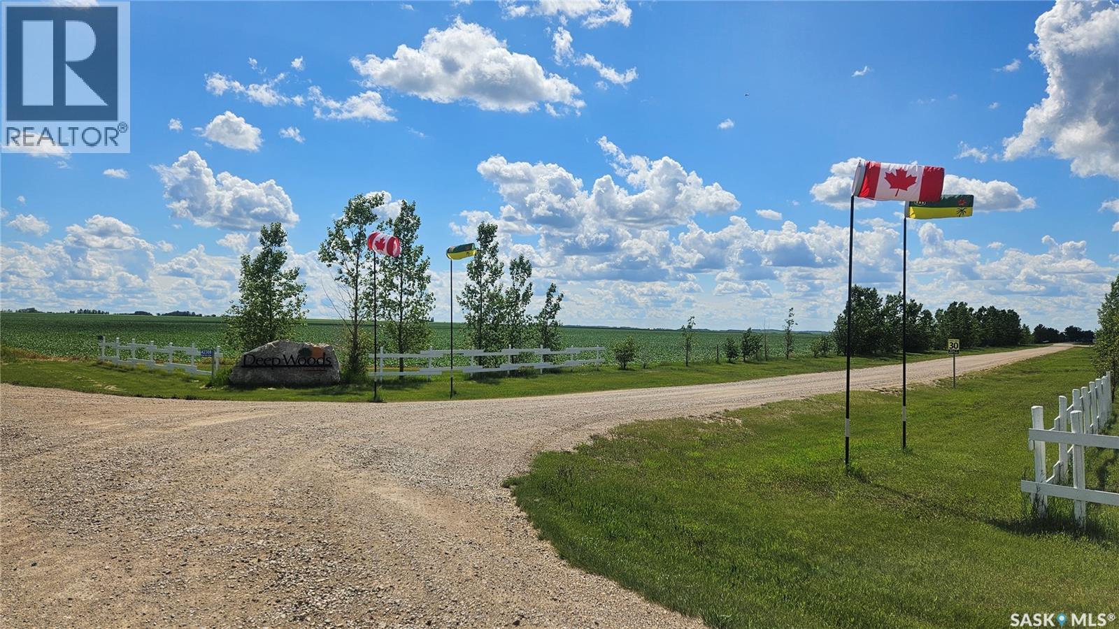 18 Deep Woods Rv Campground, Wakaw Lake, SK