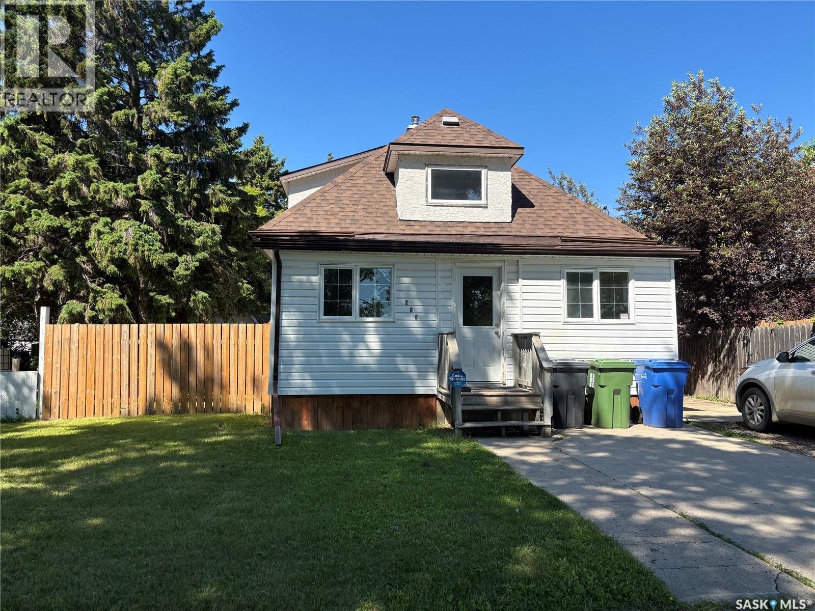 206 Second Avenue N, Yorkton, SK