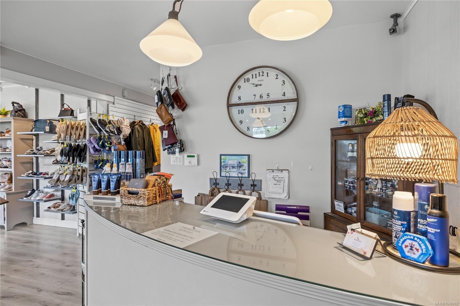 102 Second Ave West, Qualicum Beach, BC