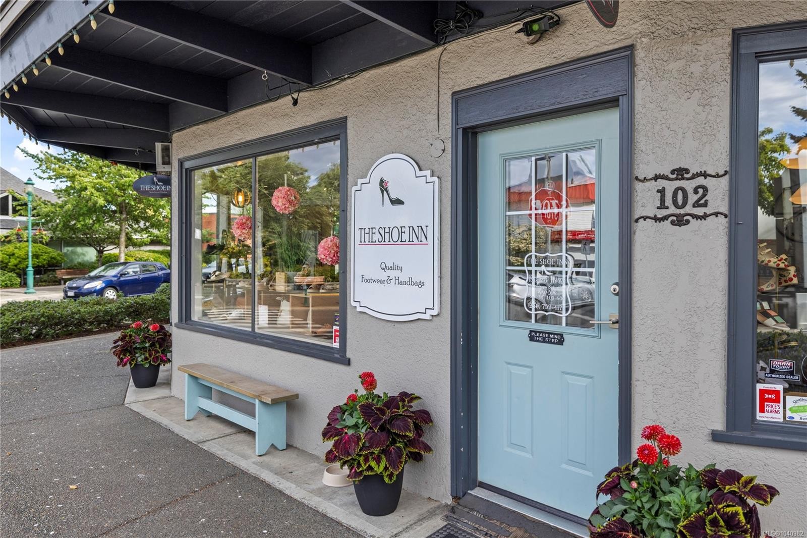 102 Second Ave West, Qualicum Beach, BC