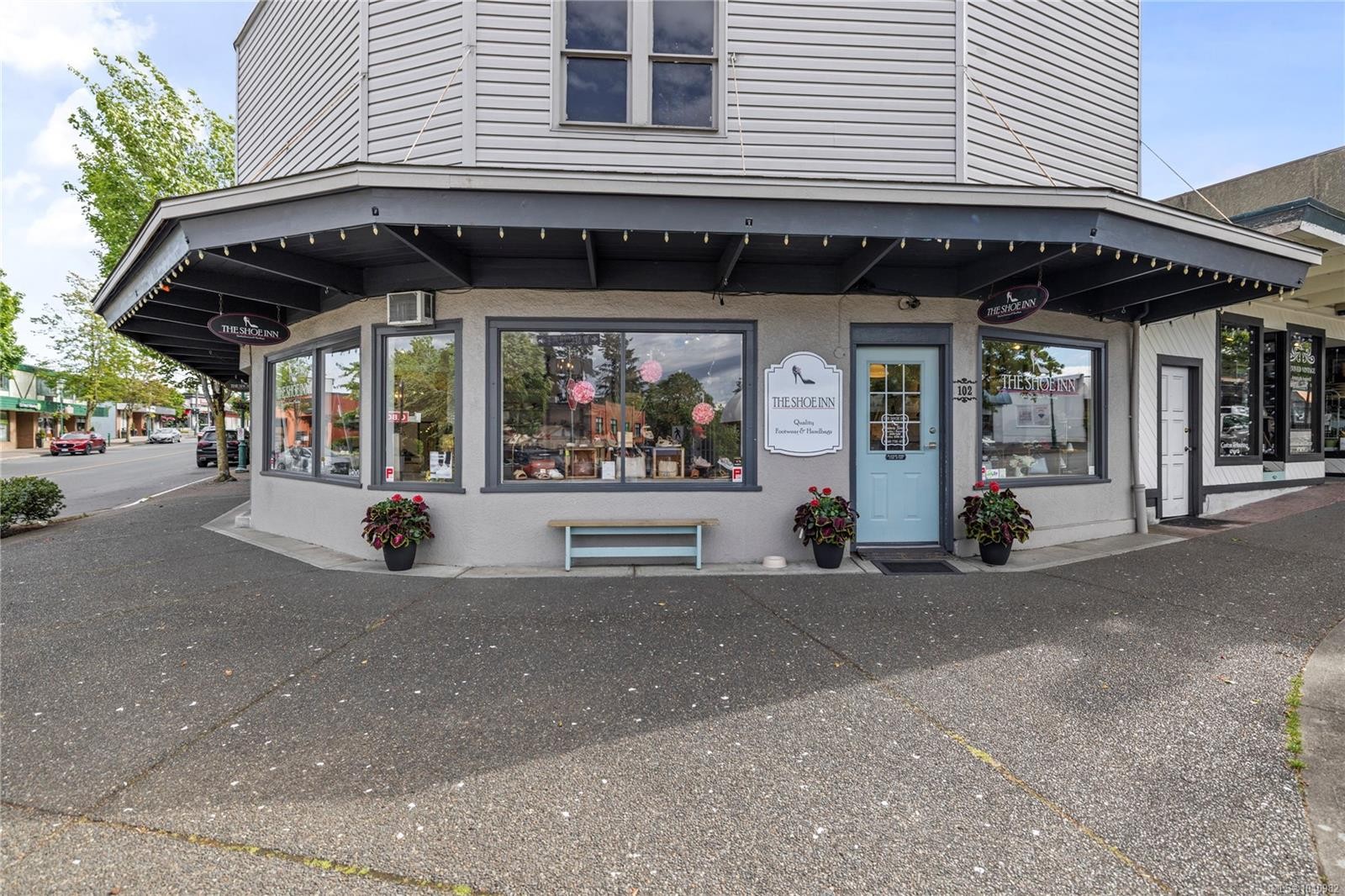102 Second Ave West, Qualicum Beach, BC